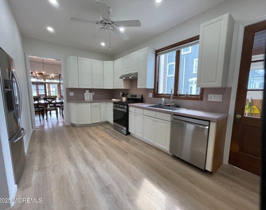 205 Euclid Avenue - Photo Thumbnail 2