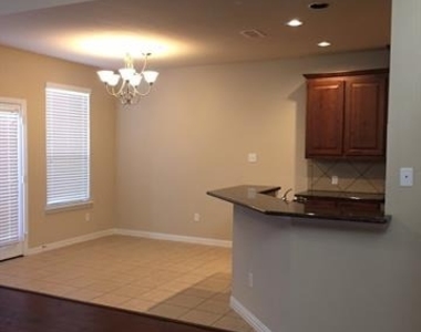 243 Sherburne Street - Photo Thumbnail 4