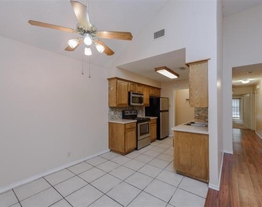 1902 Lee Drive - Photo Thumbnail 6
