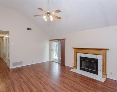 1902 Lee Drive - Photo Thumbnail 3
