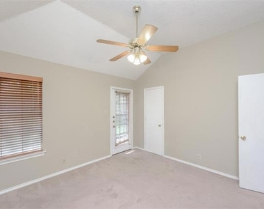 1902 Lee Drive - Photo Thumbnail 14
