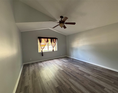 12146 Orange Boulevard - Photo Thumbnail 4