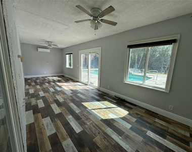 12146 Orange Boulevard - Photo Thumbnail 3