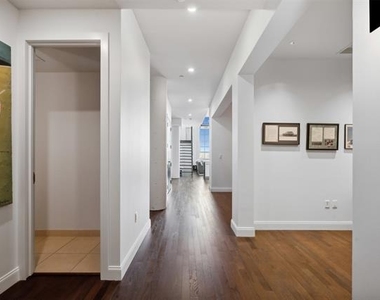 2600 W 7th Street - Photo Thumbnail 1