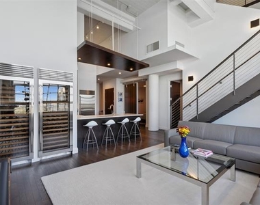 2600 W 7th Street - Photo Thumbnail 6