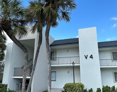 1605 Us Highway 1 V-4 - Photo Thumbnail 19