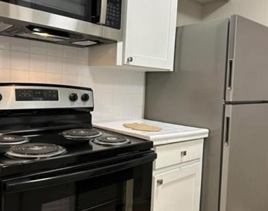 2800 W Pioneer Drive - Photo Thumbnail 2