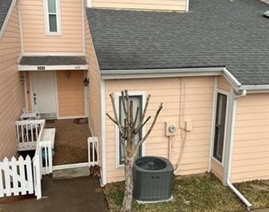 640 Harbor Drive - Photo Thumbnail 2