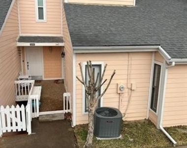 640 Harbor Drive - Photo Thumbnail 1