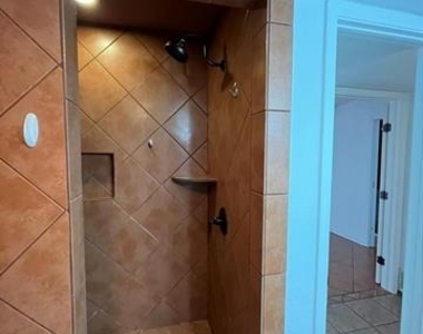 640 Harbor Drive - Photo Thumbnail 14