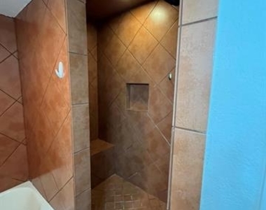 640 Harbor Drive - Photo Thumbnail 11