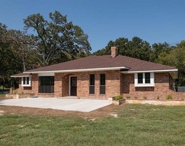 6373 Fm 2101 - Photo Thumbnail 1