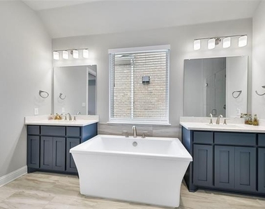1716 Wimberley Drive - Photo Thumbnail 12