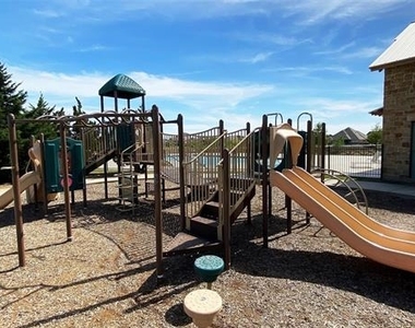 1716 Wimberley Drive - Photo Thumbnail 13