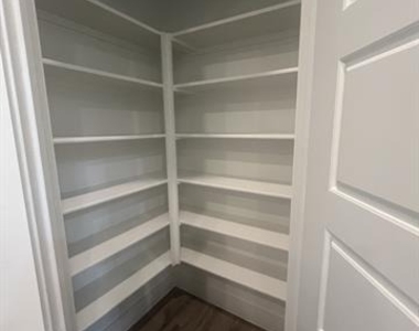 401 Osprey Lane - Photo Thumbnail 7