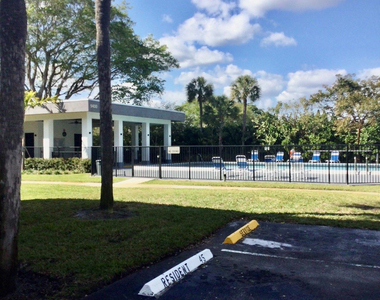 9233 Sw 8th Street - Photo Thumbnail 11