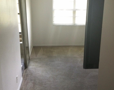 9233 Sw 8th Street - Photo Thumbnail 5
