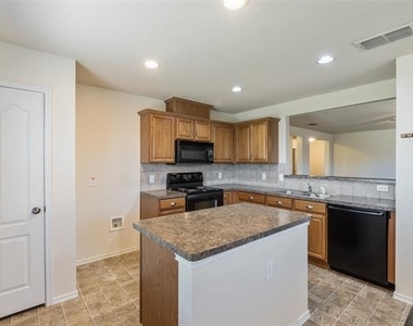 3917 Mantis Street - Photo Thumbnail 1