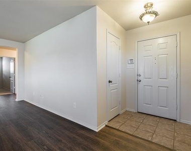 3917 Mantis Street - Photo Thumbnail 8