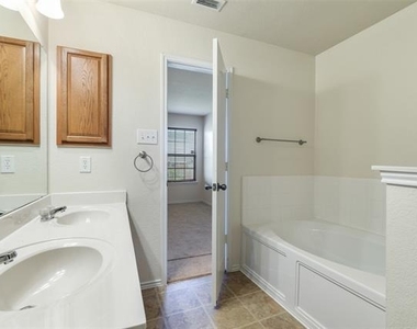 3917 Mantis Street - Photo Thumbnail 12