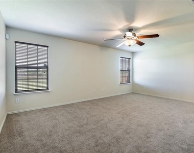 3917 Mantis Street - Photo Thumbnail 9