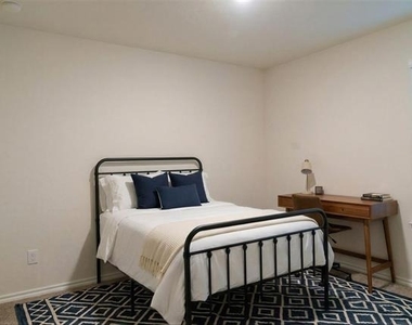 929 Jefferson Way - Photo Thumbnail 20