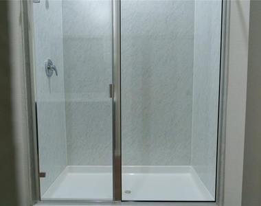 929 Jefferson Way - Photo Thumbnail 13