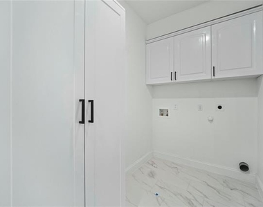 6238 Dewitt Street - Photo Thumbnail 5