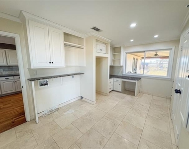 416 N Arizona Street - Photo Thumbnail 9