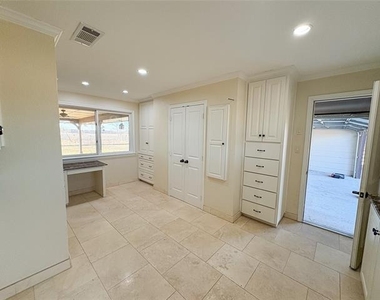416 N Arizona Street - Photo Thumbnail 10