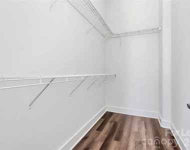 215 Pine Street N - Photo Thumbnail 26