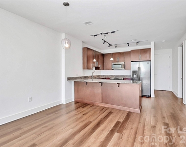215 Pine Street N - Photo Thumbnail 18