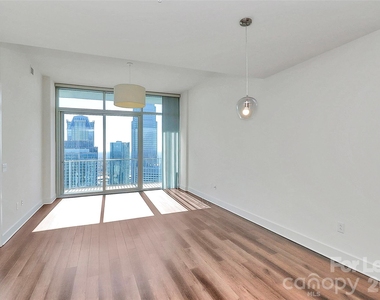 215 Pine Street N - Photo Thumbnail 12