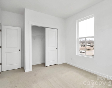 7009 Westrow Avenue - Photo Thumbnail 9