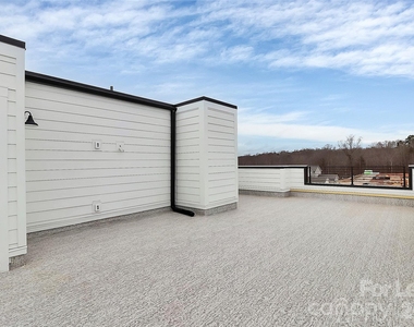 7009 Westrow Avenue - Photo Thumbnail 15