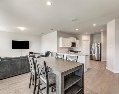 9628 Austin Hollow Road - Photo Thumbnail 12