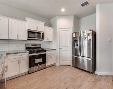 9628 Austin Hollow Road - Photo Thumbnail 16