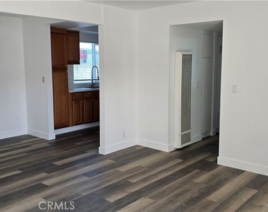 840 S Anaheim Boulevard - Photo Thumbnail 4