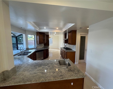 11445 Etiwanda - Photo Thumbnail 9
