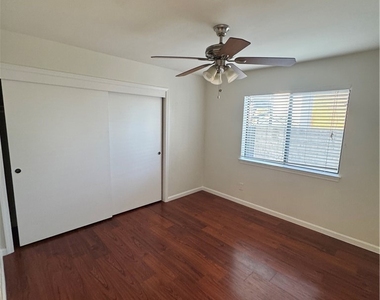11445 Etiwanda - Photo Thumbnail 13