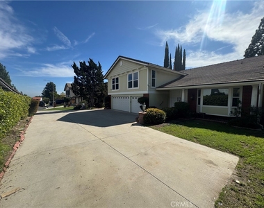 11445 Etiwanda - Photo Thumbnail 2