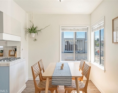 333 28th Street - Photo Thumbnail 8