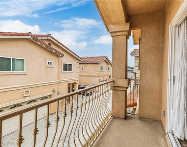 14026 Lemoli - Photo Thumbnail 13