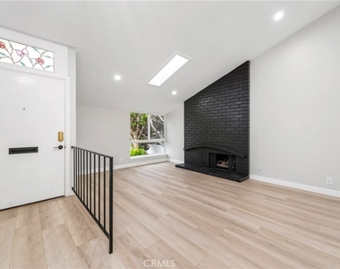 9374 Fleetwood Street - Photo Thumbnail 3