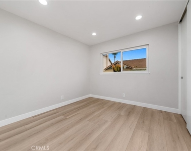 9374 Fleetwood Street - Photo Thumbnail 15