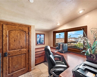 344 W Paseo De Cristobal - Photo Thumbnail 13