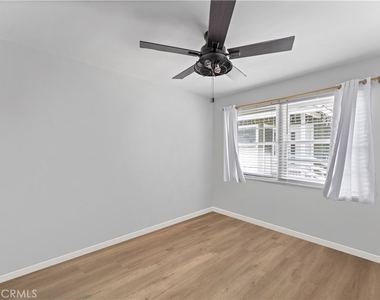 923 W Maple Avenue - Photo Thumbnail 8