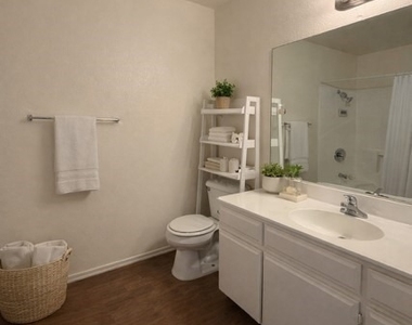 1530 West 204 Street - Photo Thumbnail 10
