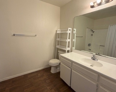 1530 West 204 Street - Photo Thumbnail 9