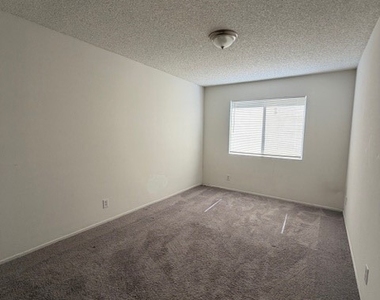 1530 West 204 Street - Photo Thumbnail 7